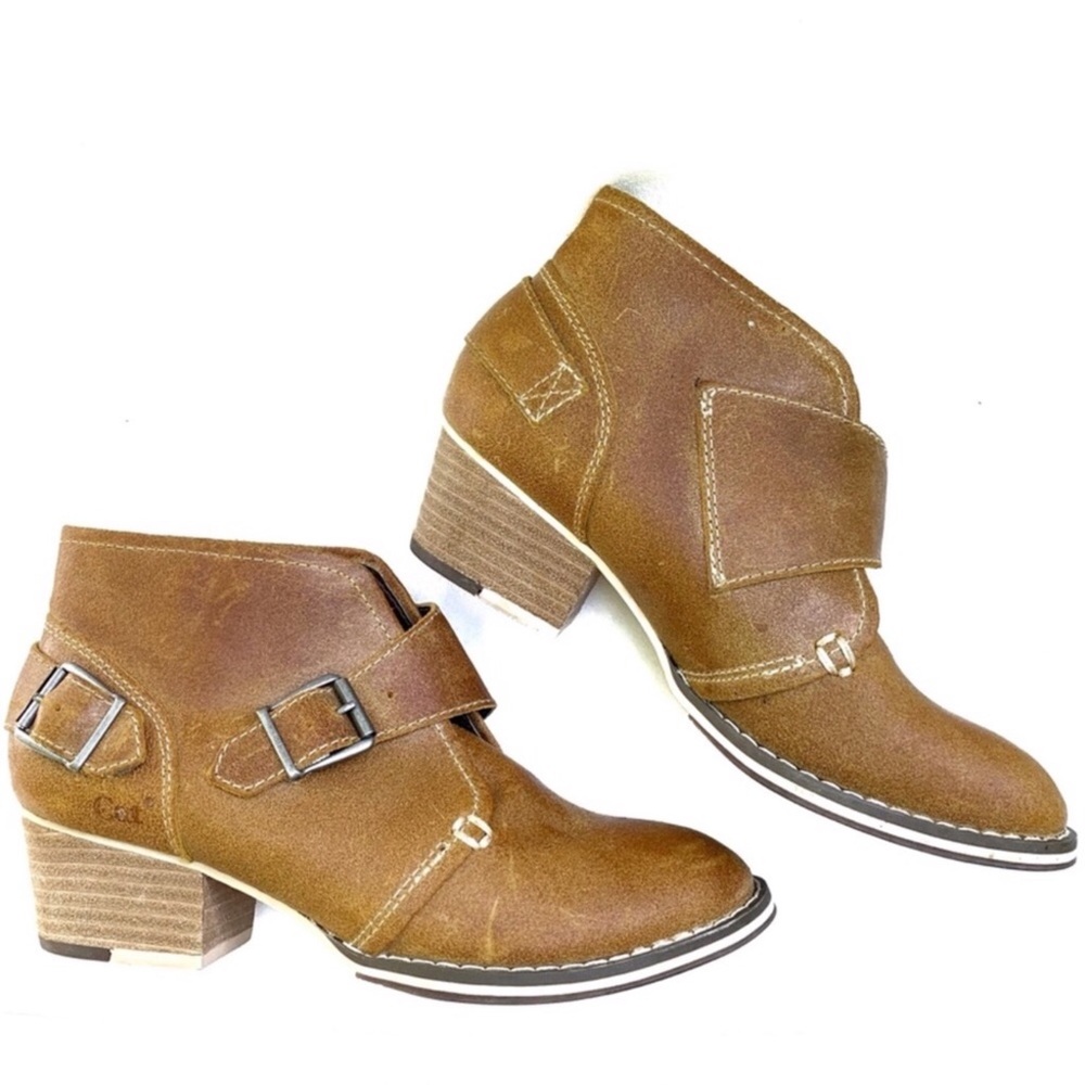 Caterpillar Sz 7.5 Brown Tan Leather Ankle Boots